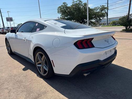Oxford White 2025 Ford Mustang EcoBoost Premium
