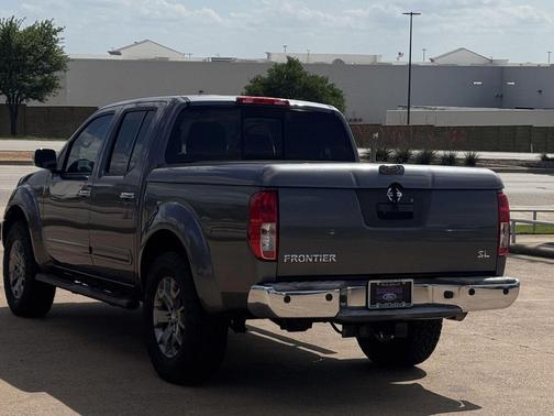 Gun Metallic 2016 Nissan Frontier SL