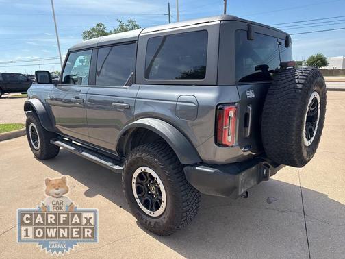CARBONIZED GRAY METALLIC 2023 Ford Bronco Outer Banks