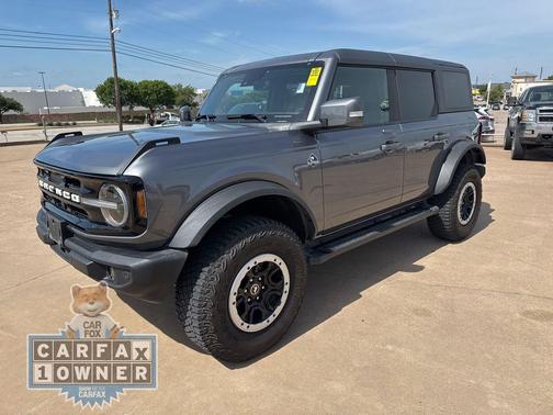 CARBONIZED GRAY METALLIC 2023 Ford Bronco Outer Banks