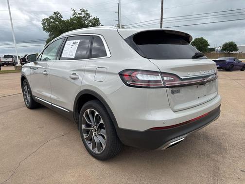 Pearl Metallic 2023 Lincoln Nautilus Reserve