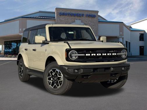 DESERT SAND 2026 Ford Bronco Outer Banks