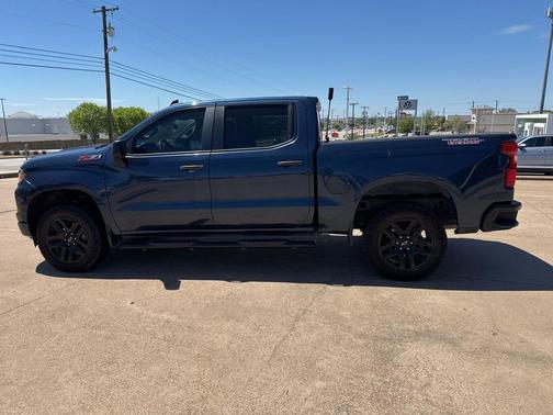 Northsky Blue Metallic 2022 Chevrolet Silverado 1500 Custom Trail Boss
