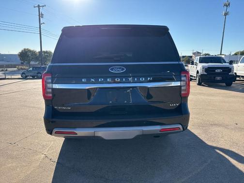 2022 Ford Expedition Max Platinum