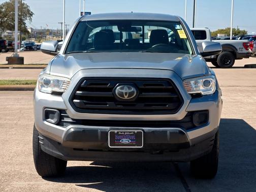 2018 Toyota Tacoma SR5