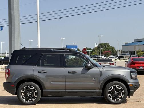 CARBONIZED GRAY METALLIC 2024 Ford Bronco Sport Outer Banks