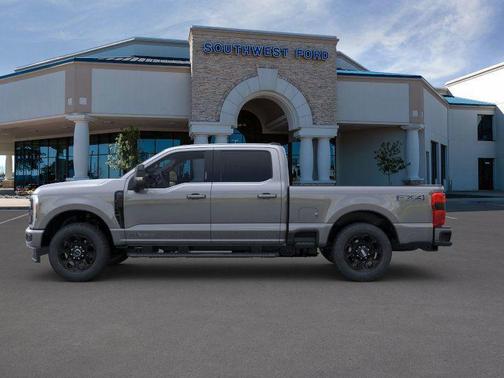 2025 Ford F-350 Lariat Super Duty