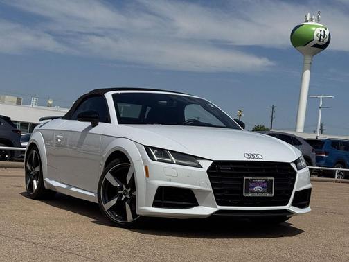 Ibis White/Black Roof 2019 Audi TT 2.0T