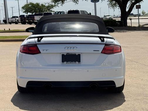 Ibis White/Black Roof 2019 Audi TT 2.0T