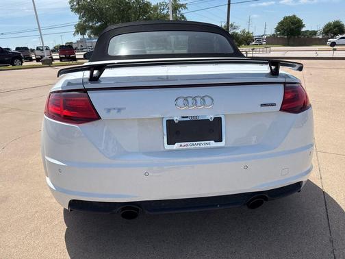 Ibis White/Black Roof 2019 Audi TT 2.0T