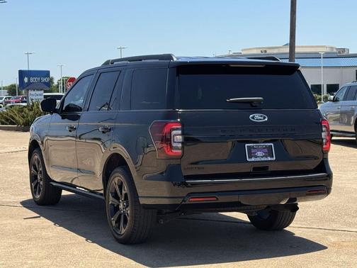 AGATE BLACK METALLIC 2024 Ford Expedition Limited