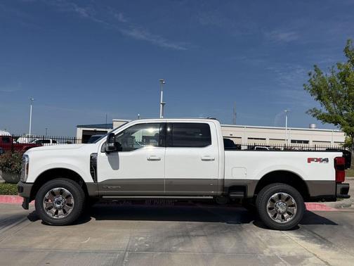 Star White Metallic Tri-Coat 2026 Ford F-250 King Ranch
