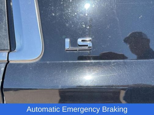 2016 Chevrolet Suburban LS