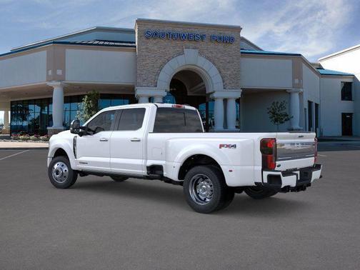 2025 Ford F-450 Platinum