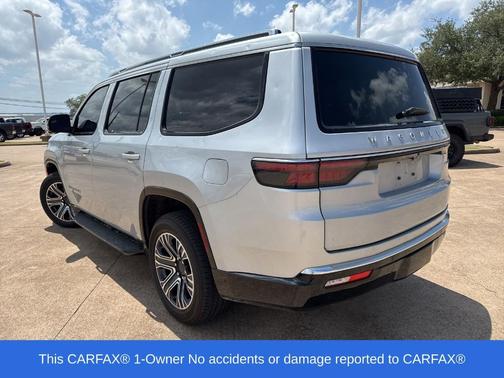 2024 Jeep Wagoneer Base