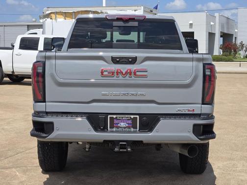 2025 GMC Sierra 2500 AT4