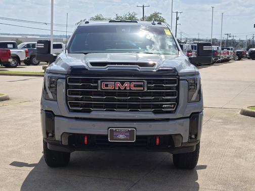 2025 GMC Sierra 2500 AT4