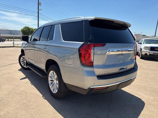 2024 GMC Yukon SLT