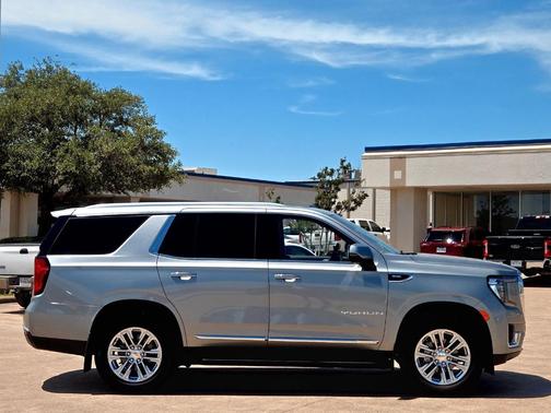 2024 GMC Yukon SLT