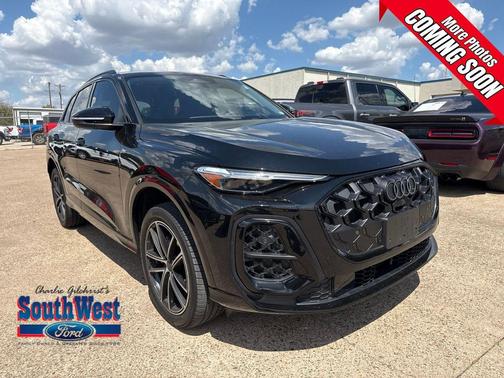Mythos Black Metallic 2026 Audi Q5 2.0T Premium Plus