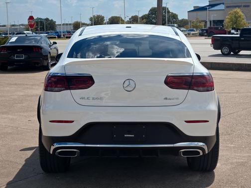 2022 Mercedes-Benz GLC 300 4MATIC Coupe
