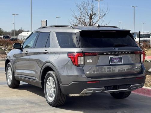 2026 Ford Explorer 