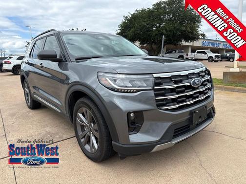 Carbonized Gray Metallic 2025 Ford Explorer Active