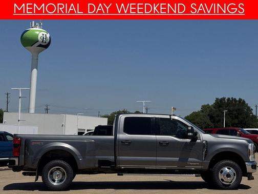 Carbonized Gray Metallic 2024 Ford F-350 XLT