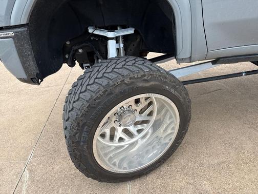 2024 GMC Sierra 2500 SLE