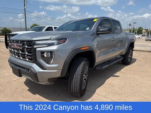 2024 GMC Canyon AT4