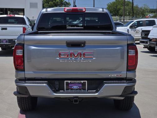 2024 GMC Canyon AT4