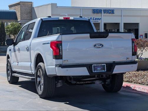 2025 Ford F-150 Lightning Flash