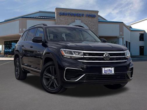 Deep Black 2021 Volkswagen Atlas 3.6L SE w/Technology