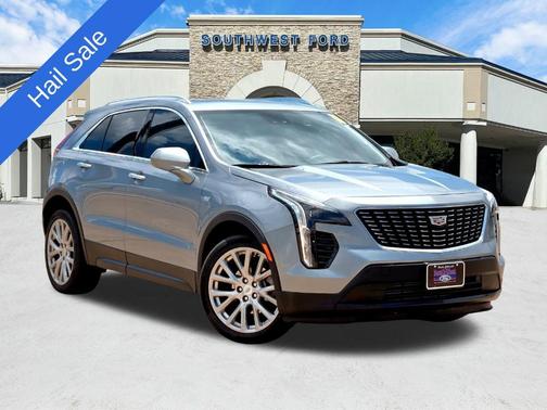 2023 Cadillac XT4 Luxury