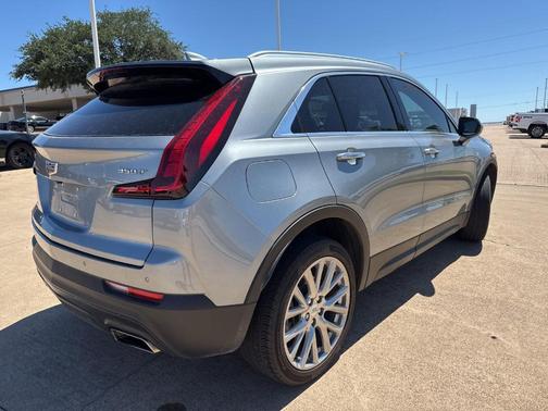 2023 Cadillac XT4 Luxury