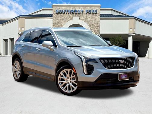 2023 Cadillac XT4 Luxury