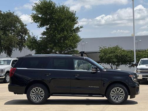 Agate Black Metallic 2026 Ford Expedition Platinum
