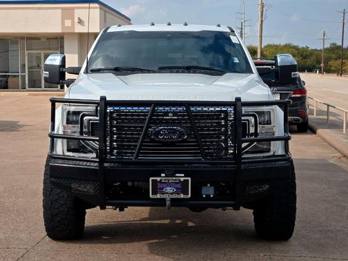 2022 Ford F-450 Platinum