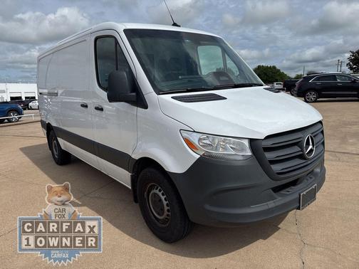 White 2025 Mercedes-Benz Sprinter 2500 Standard Roof