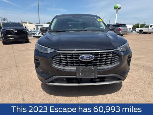 AGATE BLACK METALLIC 2023 Ford Escape Active