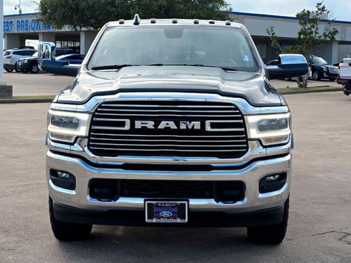 2022 RAM 3500 Laramie