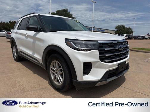 White Metallic 2025 Ford Explorer Active