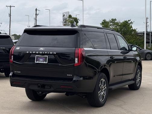 Agate Black Metallic 2026 Ford Expedition Max Active 4x2