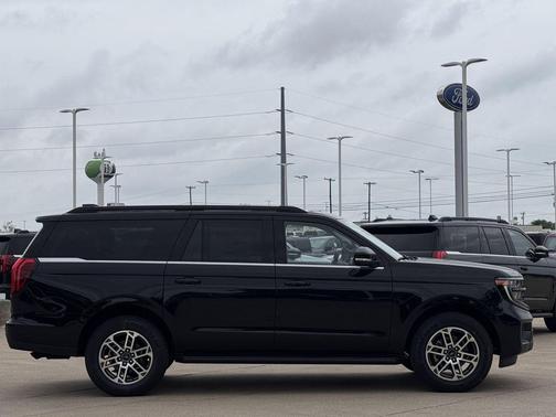 Agate Black Metallic 2026 Ford Expedition Max Active 4x2