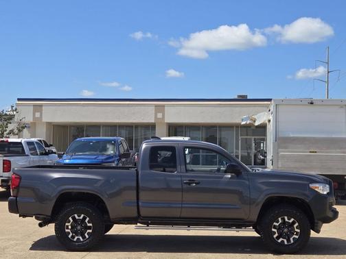 2021 Toyota Tacoma SR