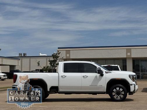 Summit White 2025 GMC Sierra 2500 Denali