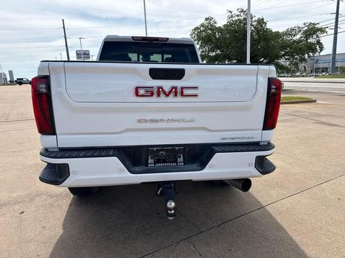 Summit White 2025 GMC Sierra 2500 Denali