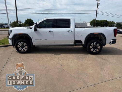 Summit White 2025 GMC Sierra 2500 Denali