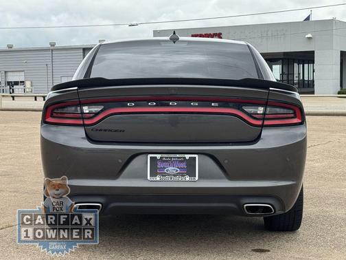 Granite Crystal Metallic Clearcoat 2016 Dodge Charger SXT