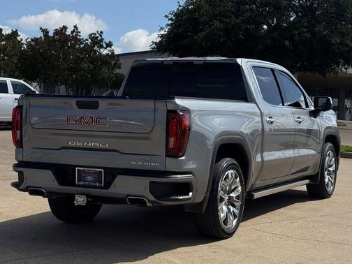 Sterling Metallic 2023 GMC Sierra 1500 Denali